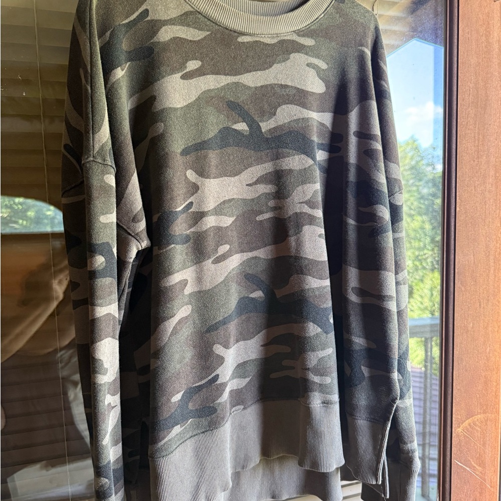 Time and Tru Olive Green Sweatshirt